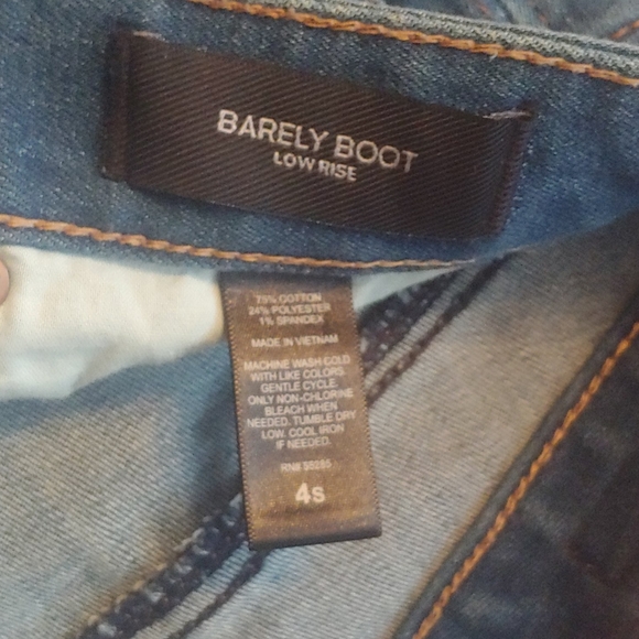 Jeans - Picture 2 of 4